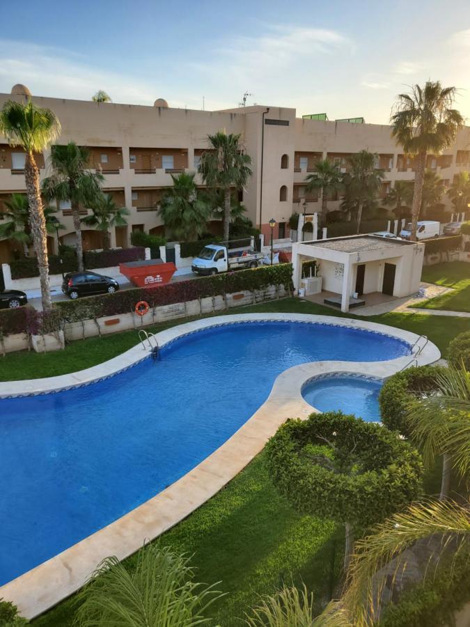 ¡Apartamento En Primera Linea Con Terraza Y Cerca De La Piscina Comunitaria! ベラ エクステリア 写真
